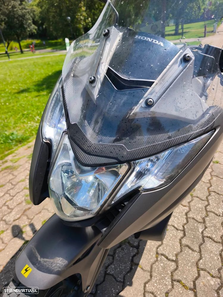 Honda Integra 750 - 5