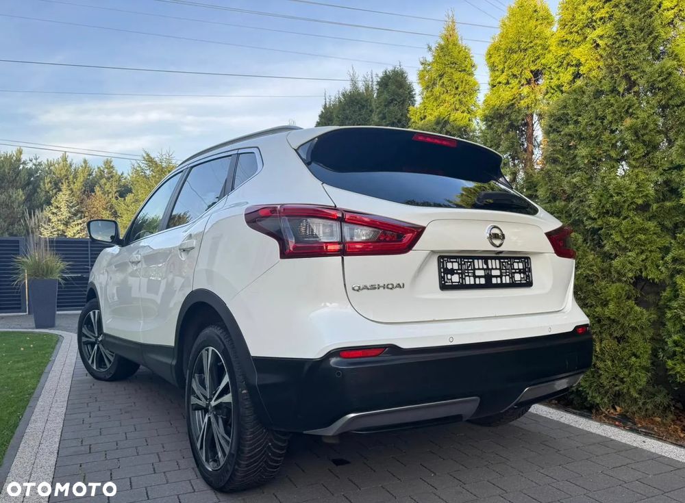 Nissan Qashqai 1.3 DIG-T TEKNA - 14