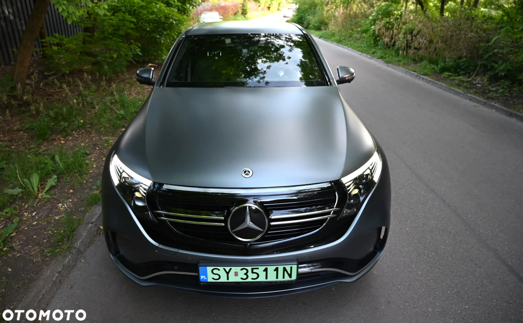 Mercedes-Benz EQC - 9
