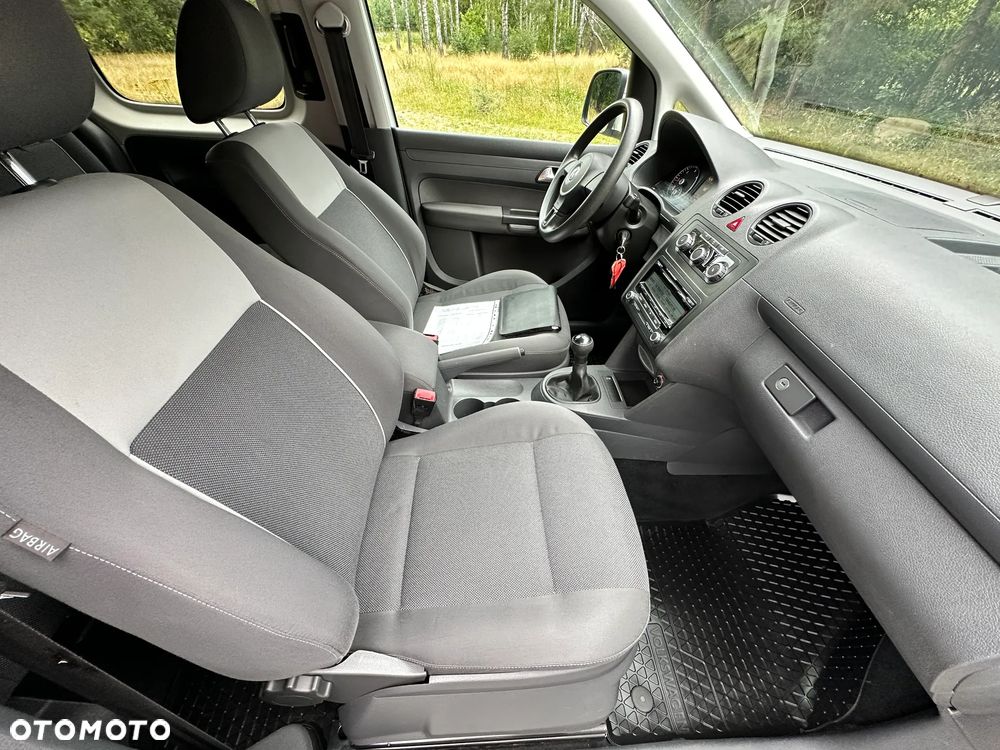 Volkswagen Caddy Maxi Comfortline BMT - 26