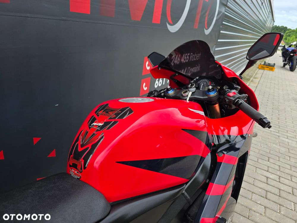 Honda CBR - 22