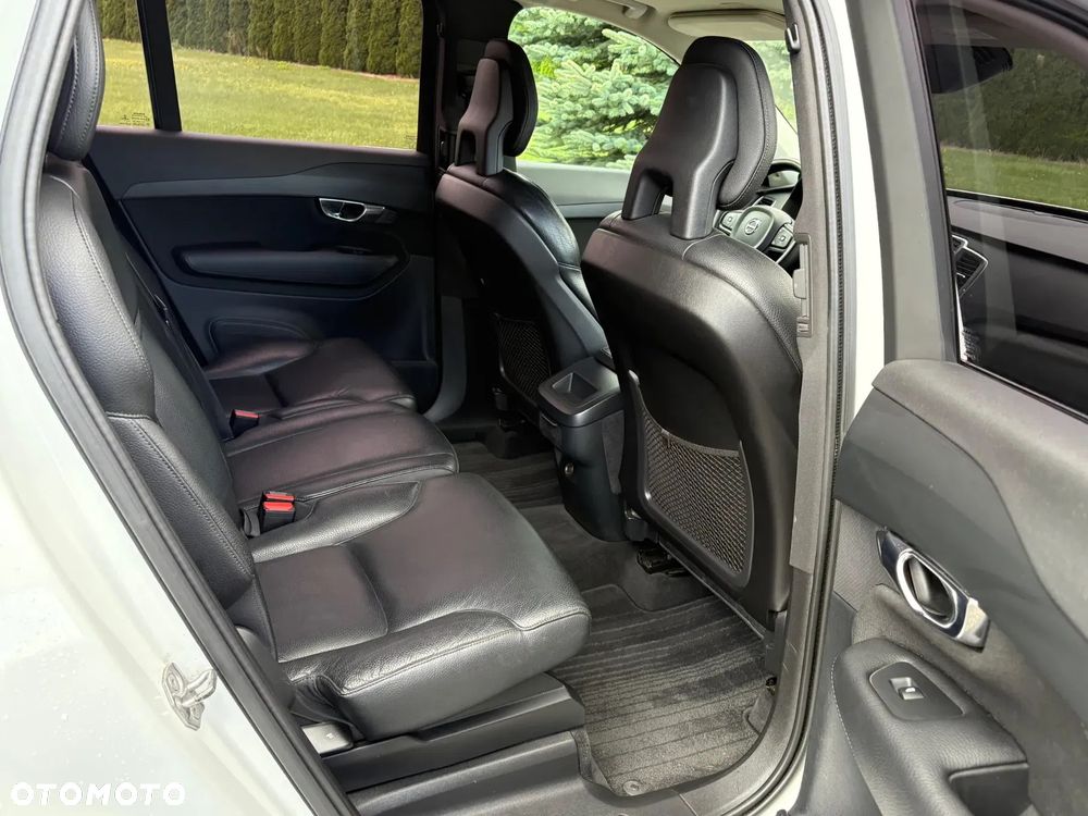 Volvo XC 90 - 31