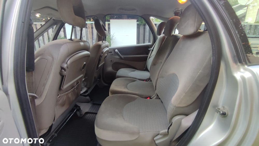 Citroën Xsara Picasso 1.6i 16V SX - 9
