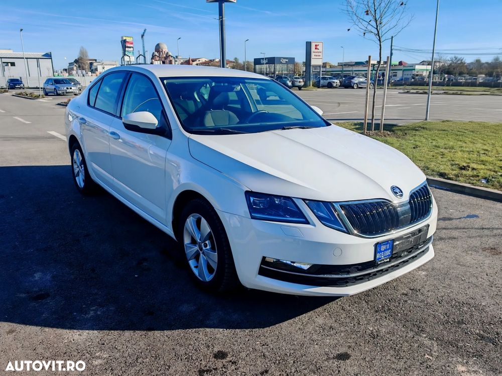 Skoda Octavia 2.0 TDI STYLE - 1