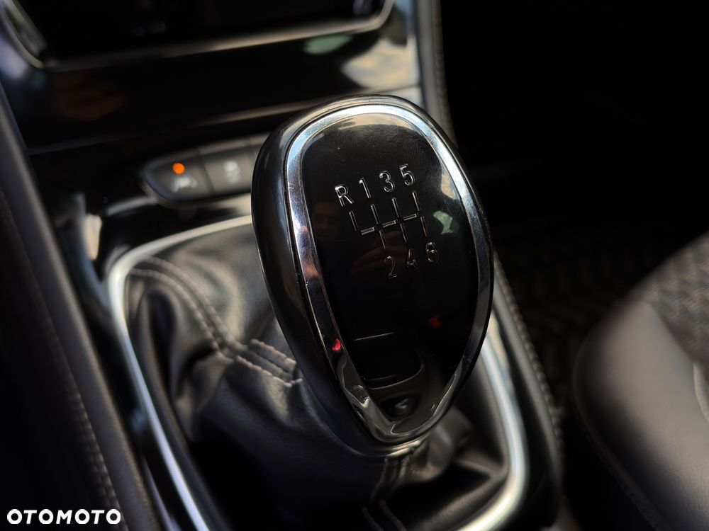 Opel Astra 1.4 Turbo Dynamic - 29