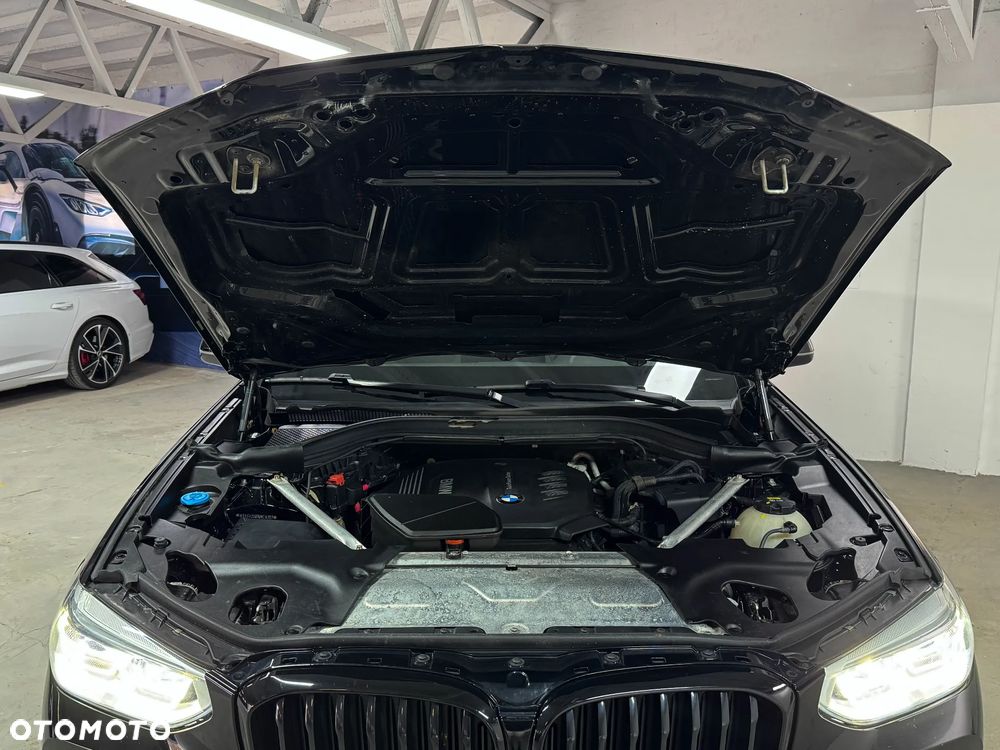 BMW X3 xDrive20d sport - 40