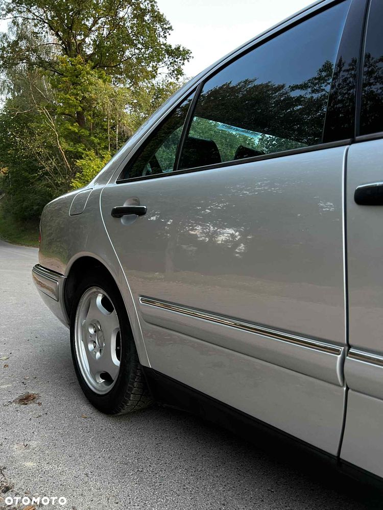 Mercedes-Benz Klasa E 220 CDI Avantgarde - 11