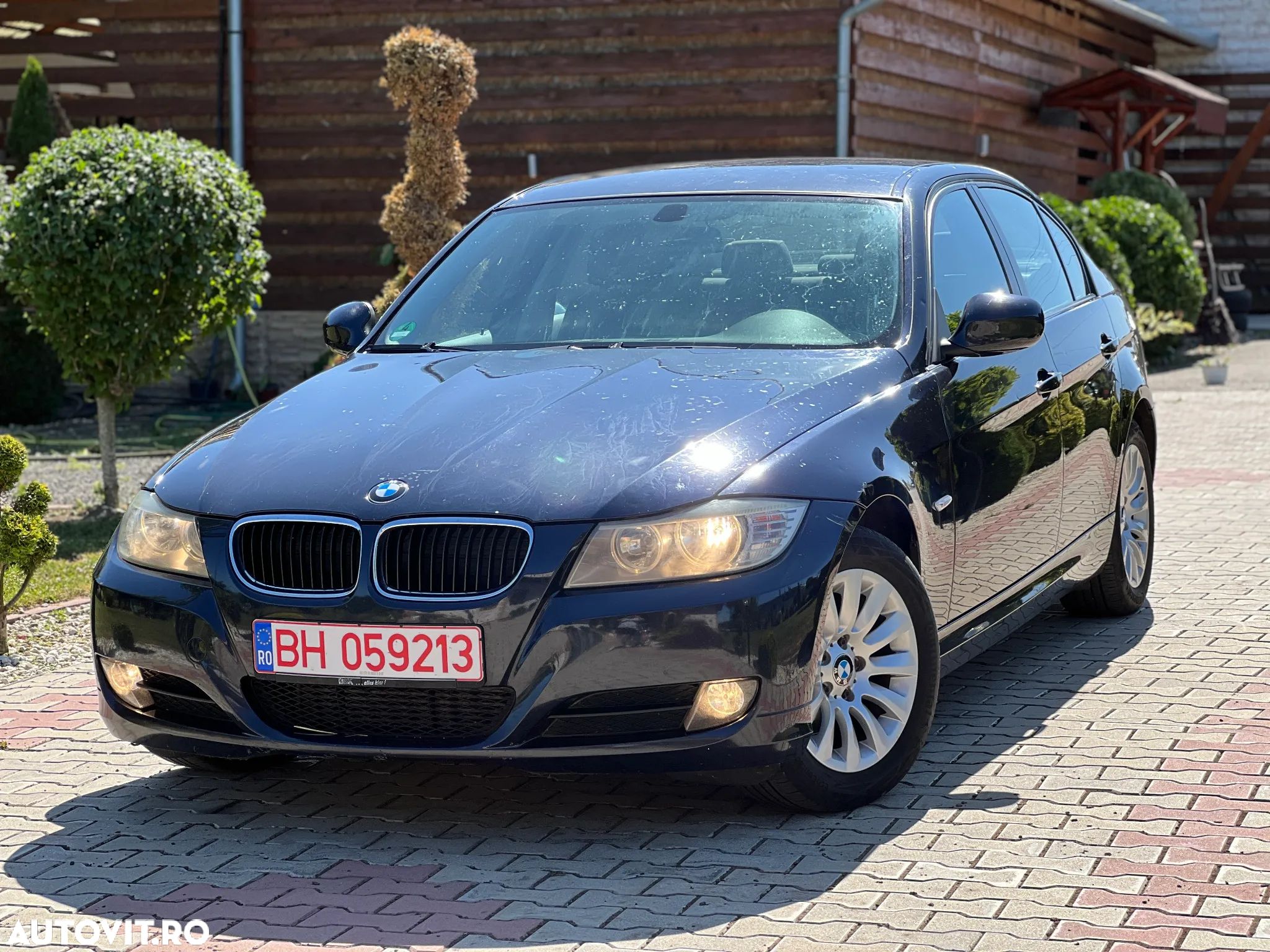 BMW Seria 3 318d - 1