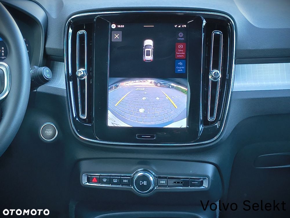 Volvo XC 40 - 18