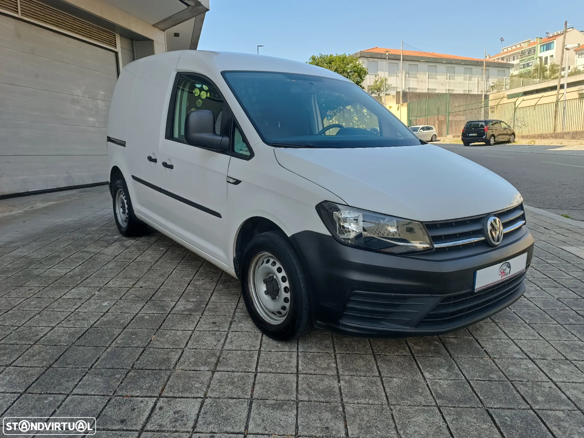 VW CADDY 2.0 TDI apenas 180 mil , nova - 2
