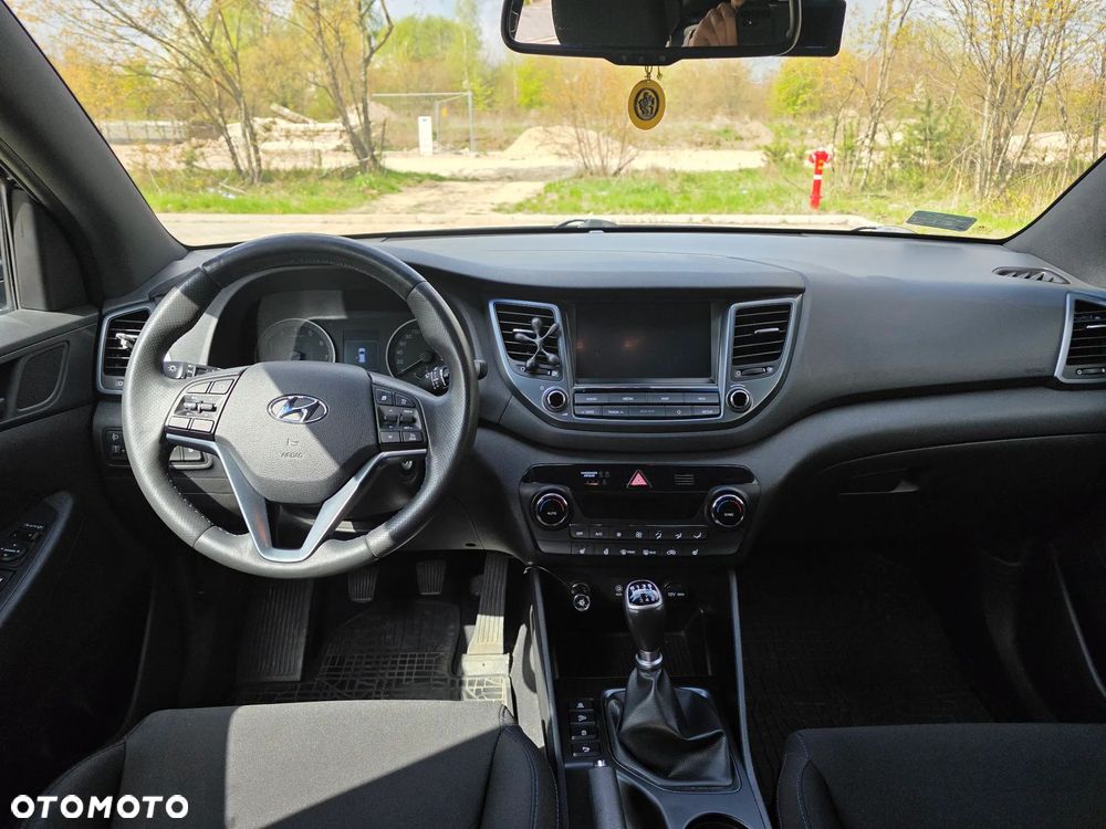 Hyundai Tucson 1.6 GDI BlueDrive GO 2WD - 8