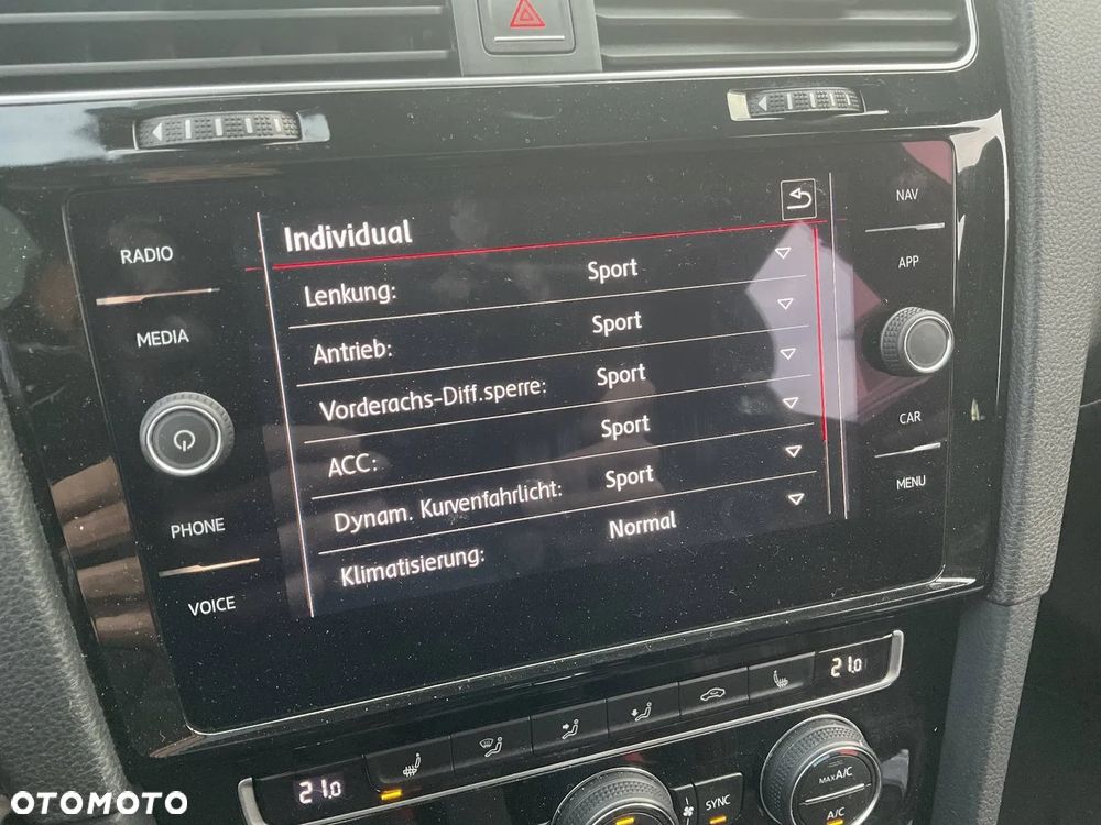 Volkswagen Golf GTI 2.0 TSI OPF DSG Performance - 18