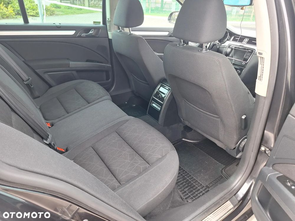 Skoda Superb 2.0 TDI Elegance - 12