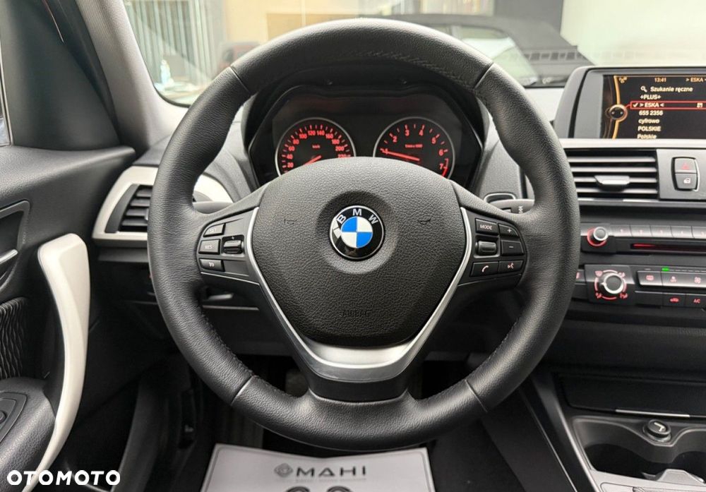BMW Seria 1 116i - 21