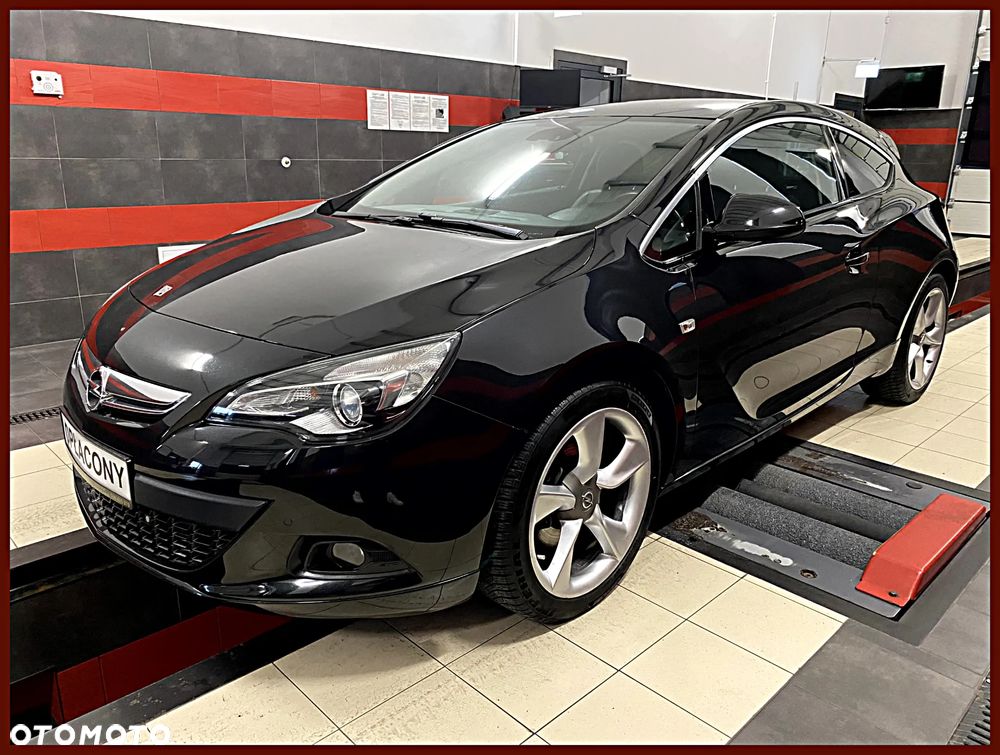 Opel Astra 1.6 Turbo Edition - 1