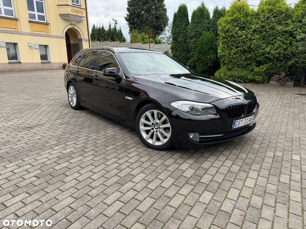 BMW Seria 5 525d - 7
