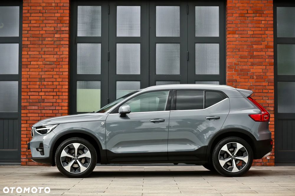 Volvo XC 40 B4 AWD Plus Bright - 10