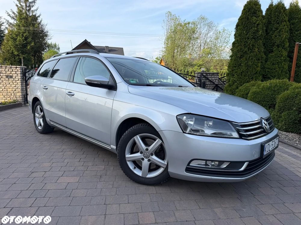 Volkswagen Passat 2.0 Blue TDI SCR Trendline - 18
