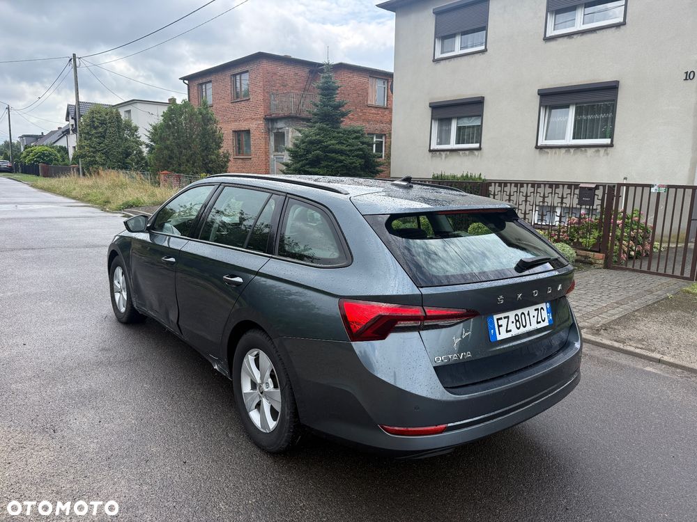 Skoda Octavia 2.0 TDI SCR Style DSG - 6