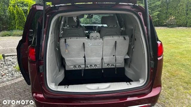 Chrysler Pacifica - 13