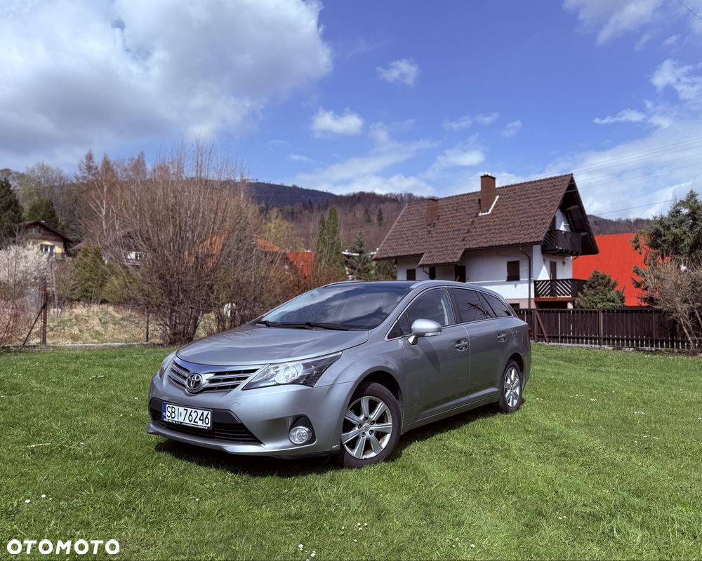 Toyota Avensis - 1