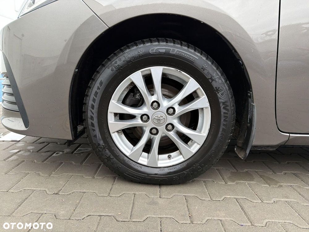 Toyota Corolla - 23