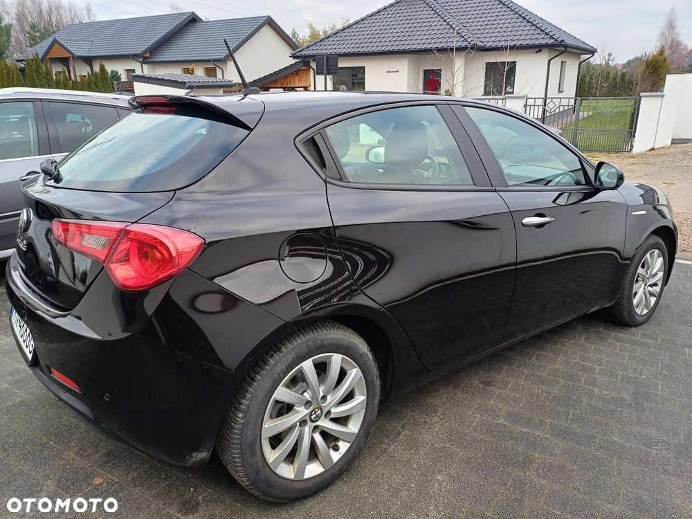Alfa Romeo Giulietta 1.6 JTDM 16V Impression - 12