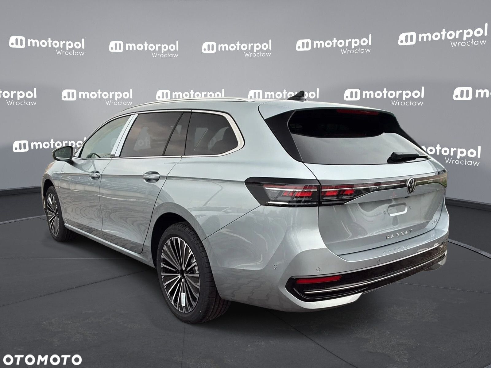 Volkswagen Passat - 8