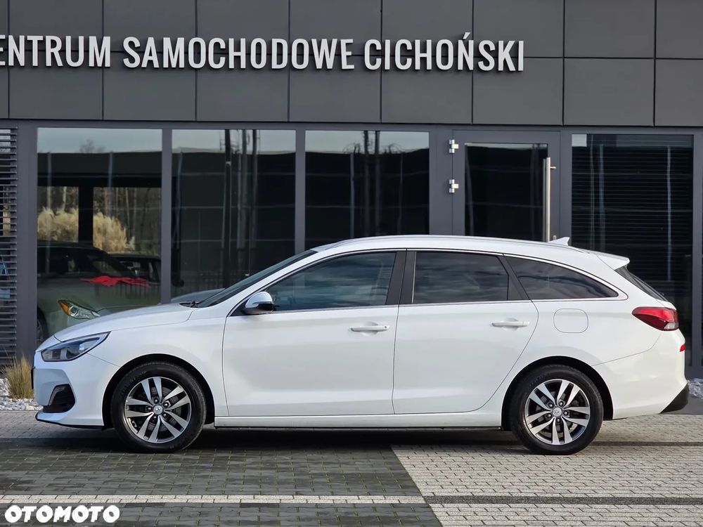 Hyundai i30 1.6 D Comfort - 9