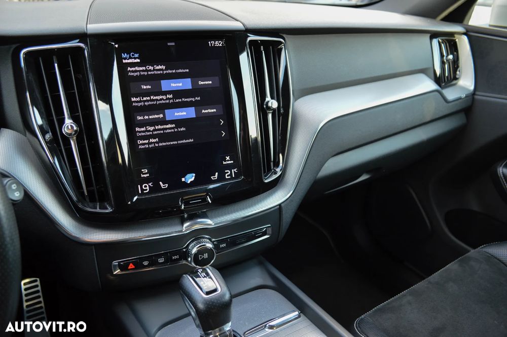 Volvo XC 60 D4 AWD Geartronic RDesign - 22