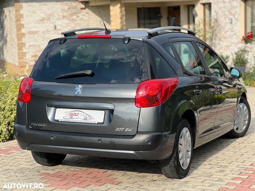 Peugeot 207 1.4 E Premium - 3