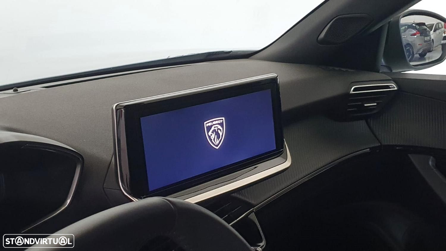 Peugeot 2008 1.2 PureTech Allure - 28