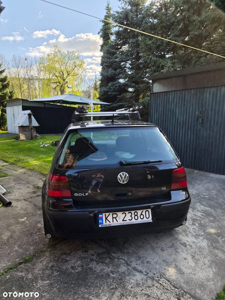 Volkswagen Golf 1.6 Basis - 4