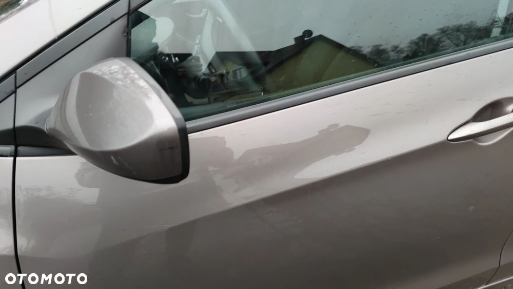 Hyundai i30 1.6 CRDi Classic + - 5