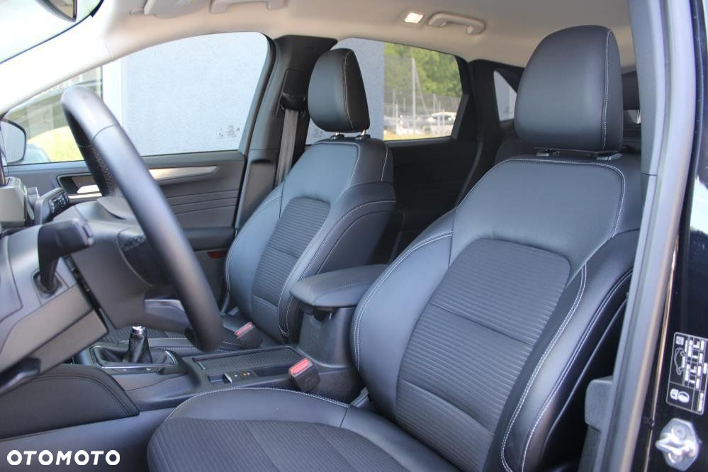 Ford Kuga - 10