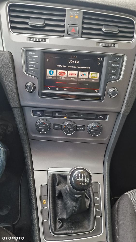 Volkswagen Golf - 9