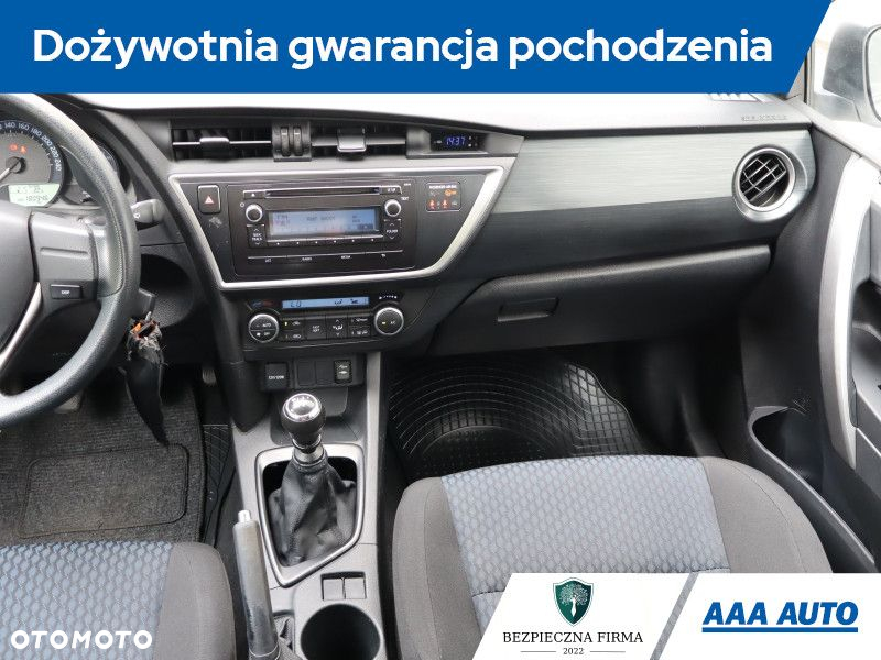 Toyota Auris - 9