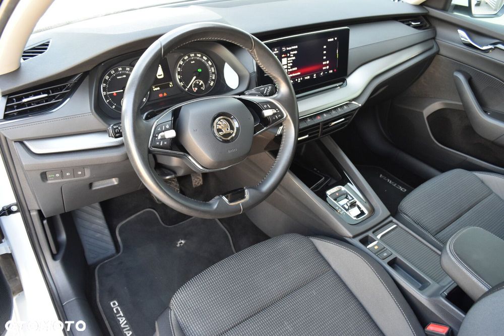 Skoda Octavia 2.0 TDI 4x4 Ambition DSG - 9
