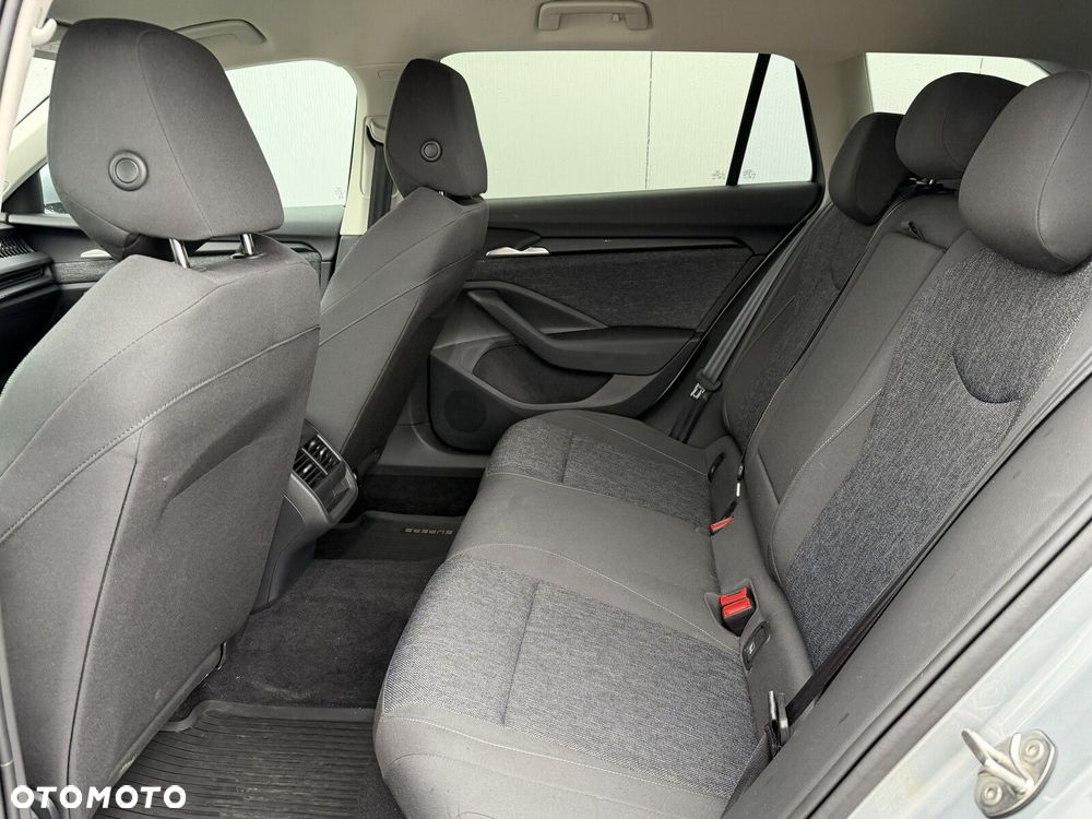 Skoda Superb 2.0 TDI SCR Essence DSG - 16