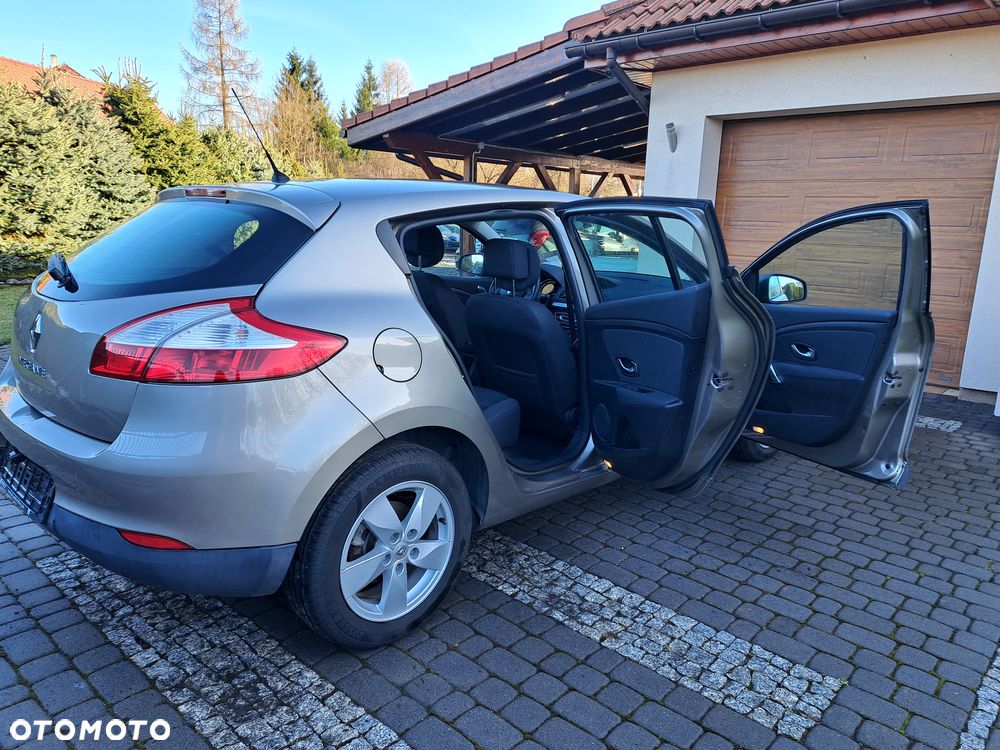 Renault Megane 1.6 16V 110 Dynamique - 9