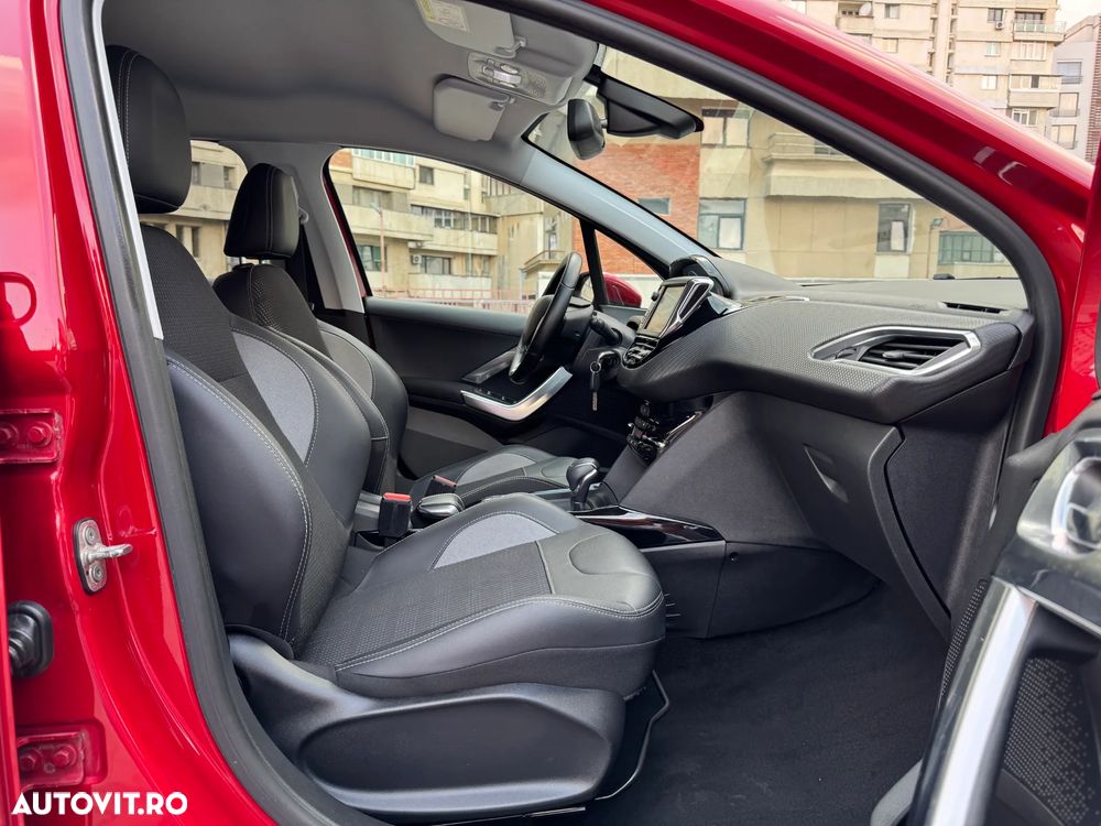 Peugeot 2008 PureTech 110 Stop&Start EAT6 Allure - 14