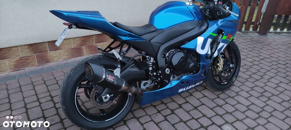 Suzuki GSX-R - 6