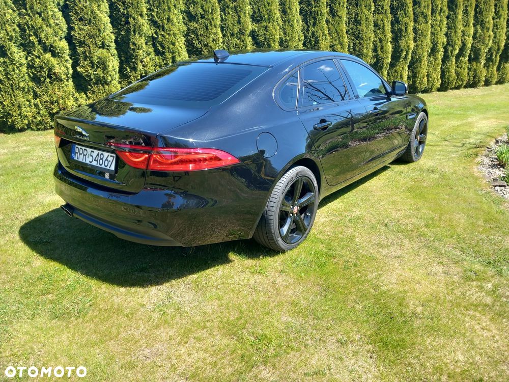 Jaguar XF 2.0 i4D Prestige - 5