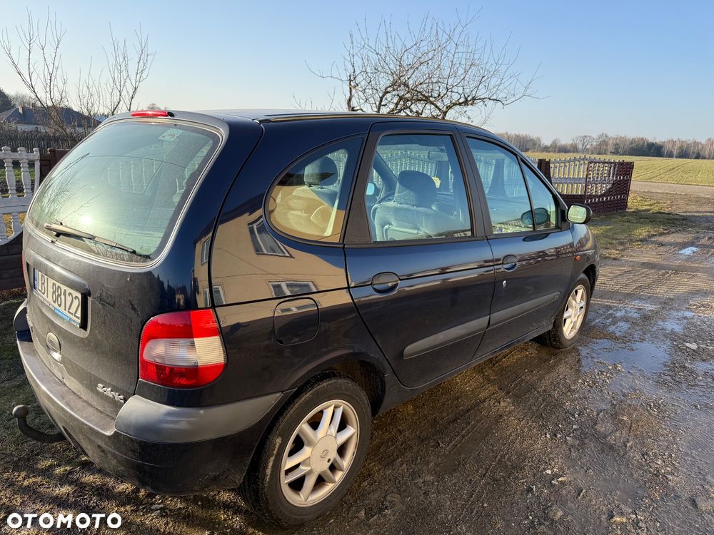 Renault Scenic 1.6 16V EXpression - 7