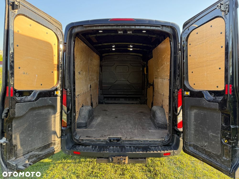 Ford Transit - 10