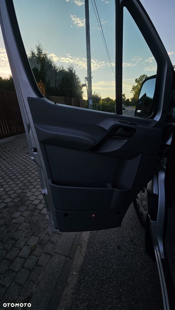 Mercedes-Benz Sprinter - 21