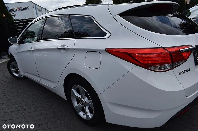 Hyundai i40 i40cw 2.0 Premium - 27