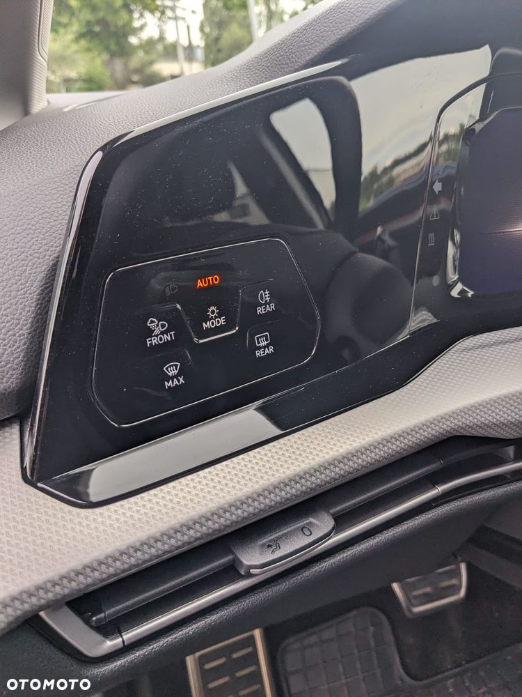 Volkswagen Golf - 13