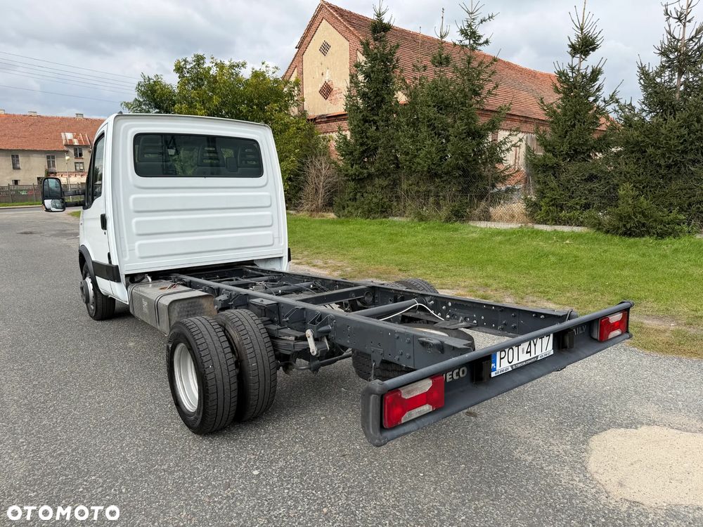 Iveco 60C18 * 3.0 / 180KM * Rama do zabudowy * Rozstaw osi: 3.45m * - 12