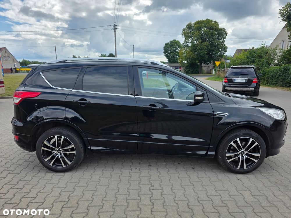 Ford Kuga 1.5 EcoBoost 2x4 Titanium - 4